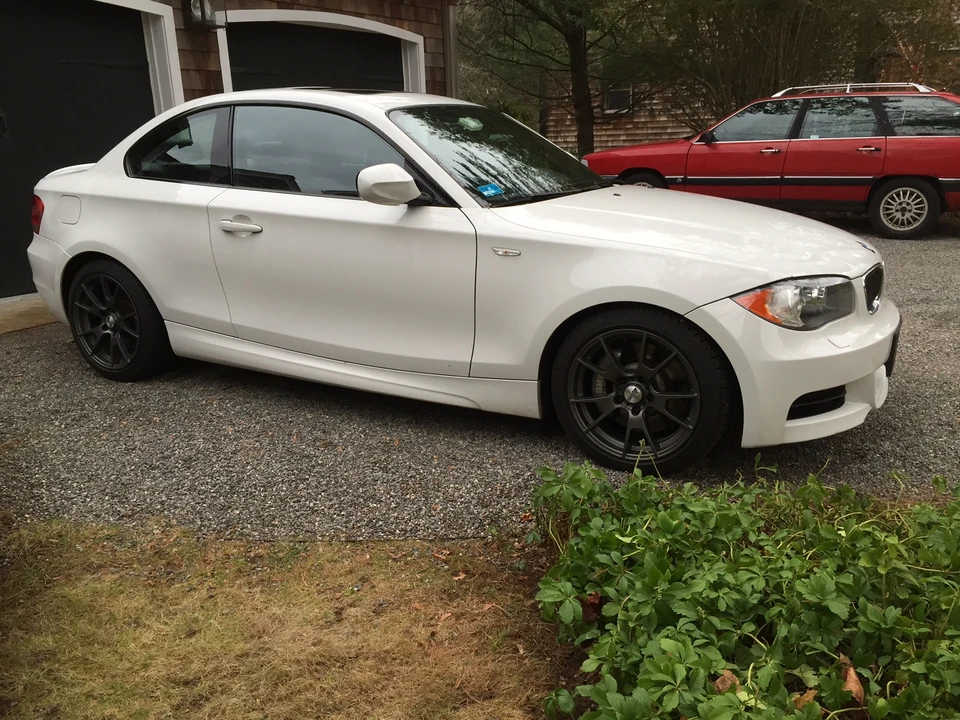 2011 BMW E82 135i & 135is - Image 11 of 12