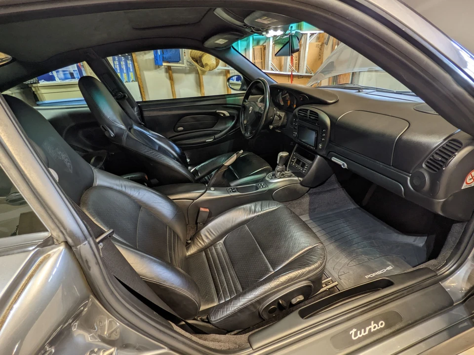 2001 Porsche 996 Turbo - Image 9 of 14