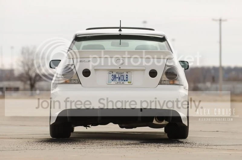 2001 Lexus IS 1st Gen - Image 3 of 14