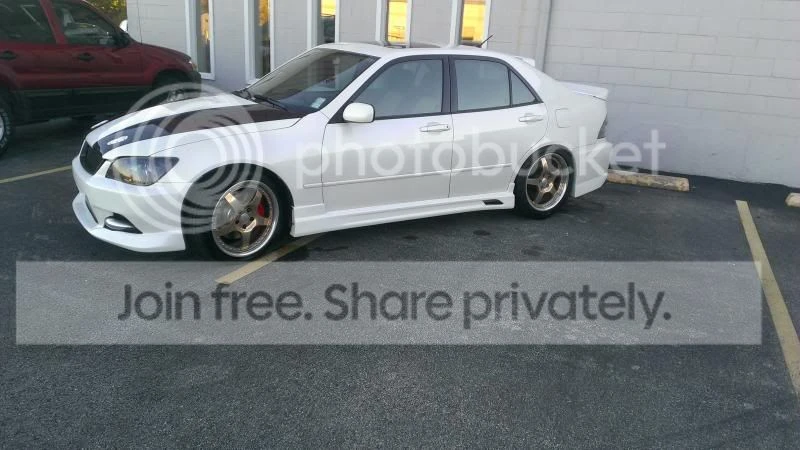 2001 Lexus IS 1st Gen - Image 11 of 14