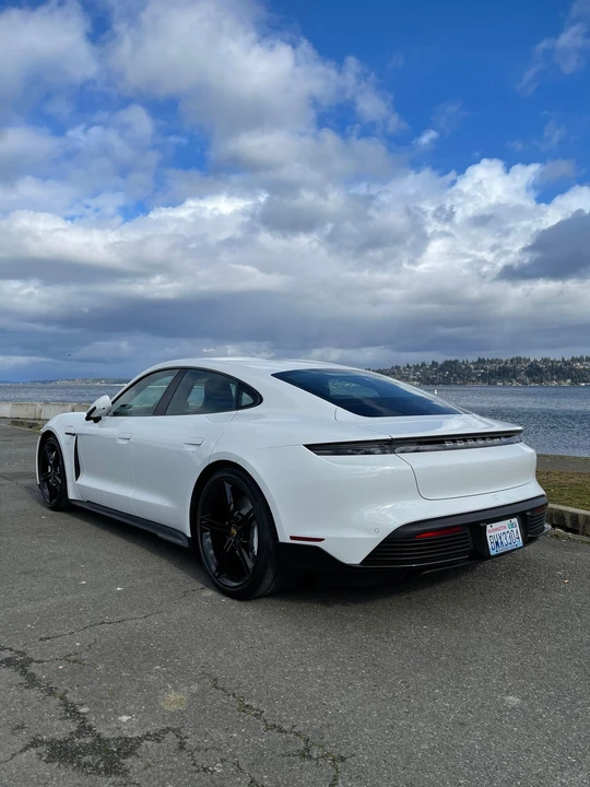 2020 Porsche Taycan 4S - Image 4 of 5