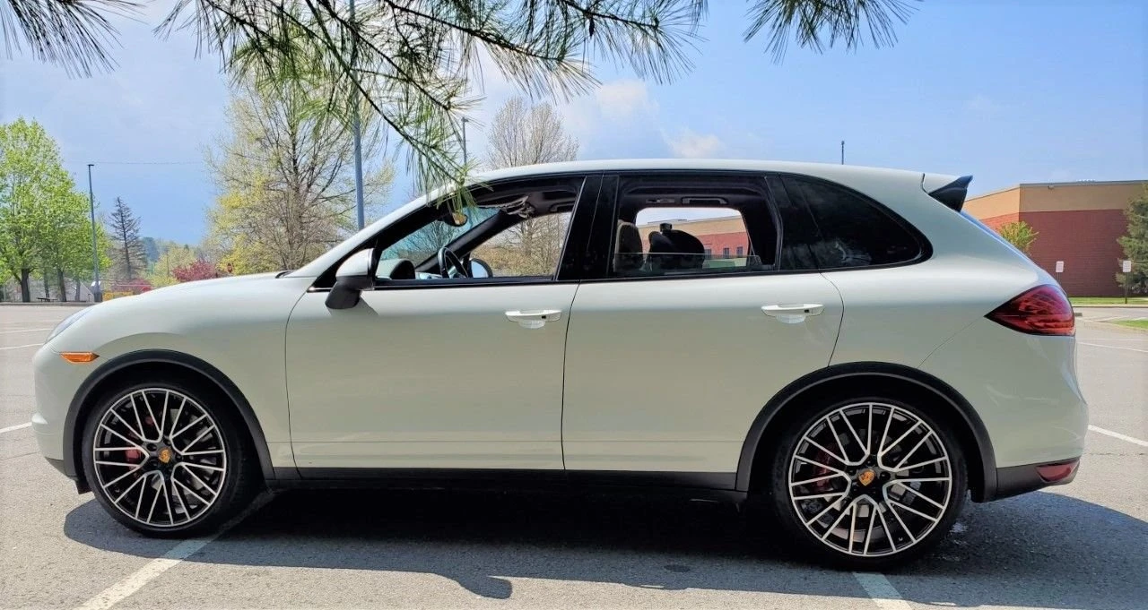 2014 Porsche 958 Cayenne Turbo - Image 2 of 19