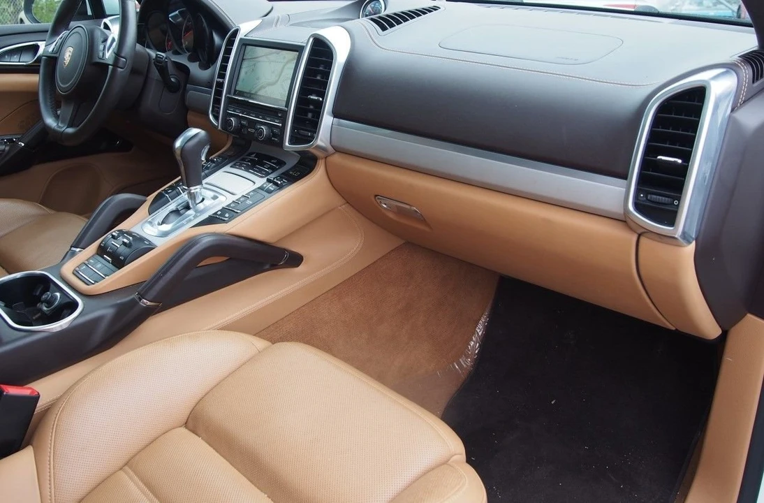 2014 Porsche 958 Cayenne Turbo - Image 14 of 19