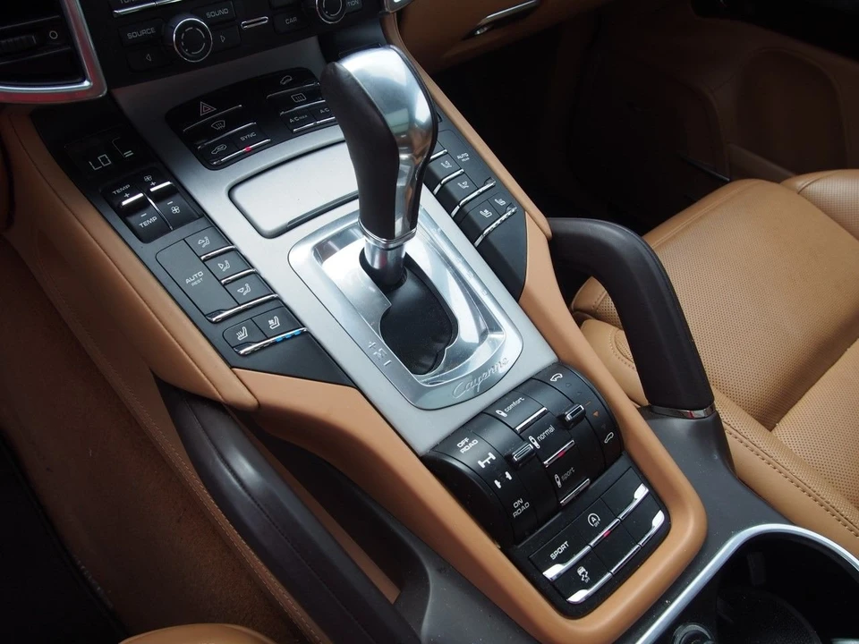 2014 Porsche 958 Cayenne Turbo - Image 11 of 19
