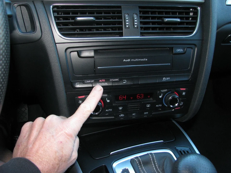 2011 Audi B8 A4 - Image 12 of 17