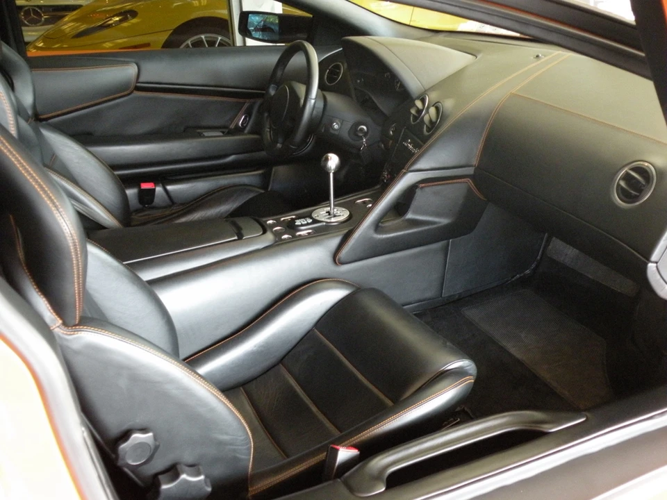 2002 Lamborghini Murcielago - Image 14 of 31