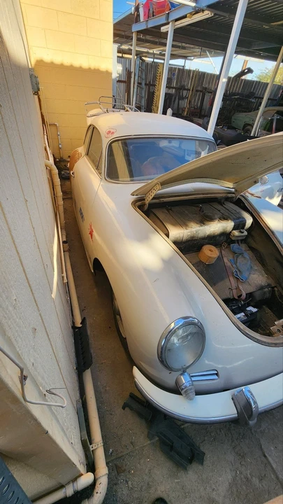 1960 Porsche 356 B - Image 10 of 31