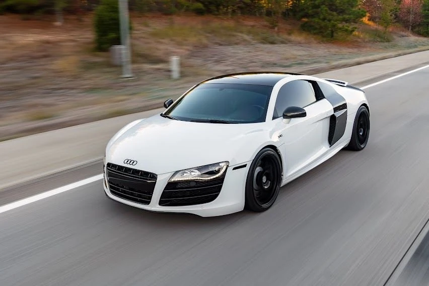2011 Audi 42 R8 - Image 8 of 15