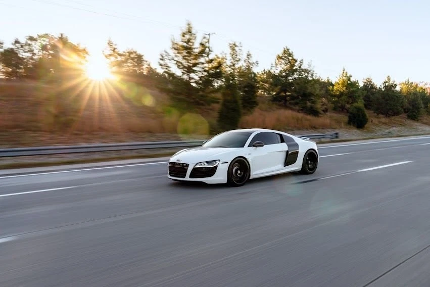 2011 Audi 42 R8 - Image 10 of 15