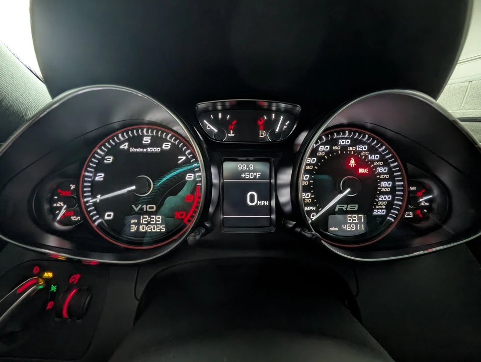 2011 Audi 42 R8 - Image 11 of 15