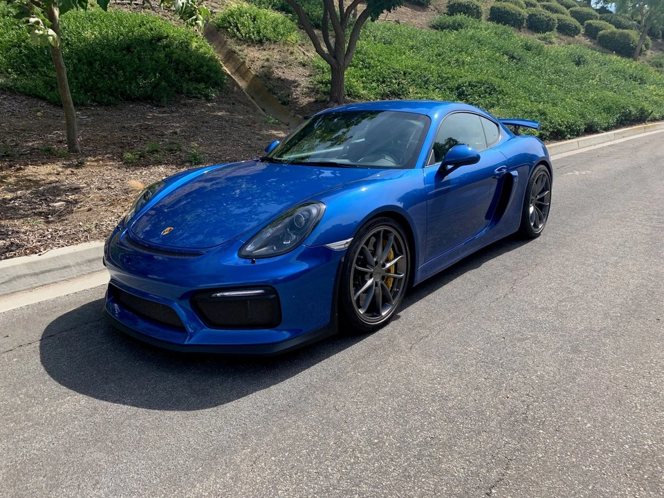 2016 Porsche 981 Cayman GT4 - Image 8 of 18