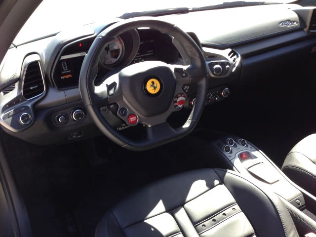 2011 Ferrari 458 Italia - Image 19 of 31