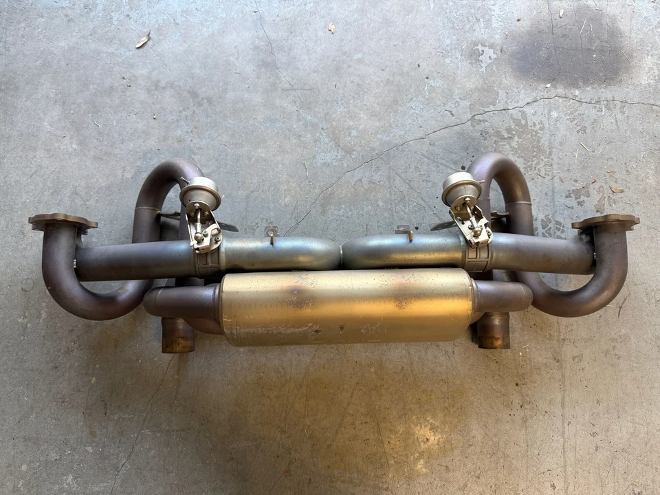 2020 Parts & Memorabilia Mechanical Components - Image 2 of 4
