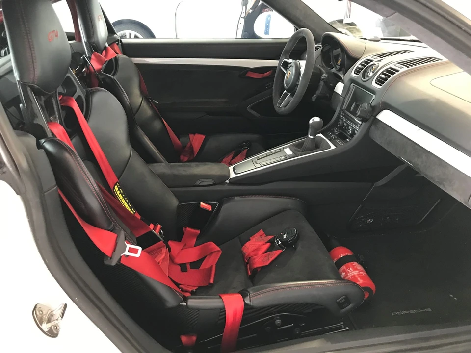 2016 Porsche 981 Cayman GT4 - Image 6 of 13