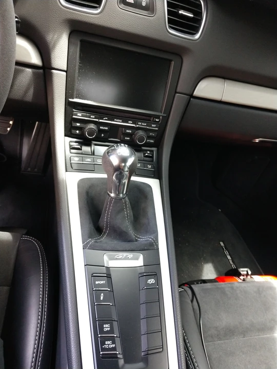 2016 Porsche 981 Cayman GT4 - Image 11 of 27