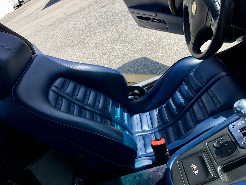 2001 Ferrari 550 Maranello - Image 3 of 3