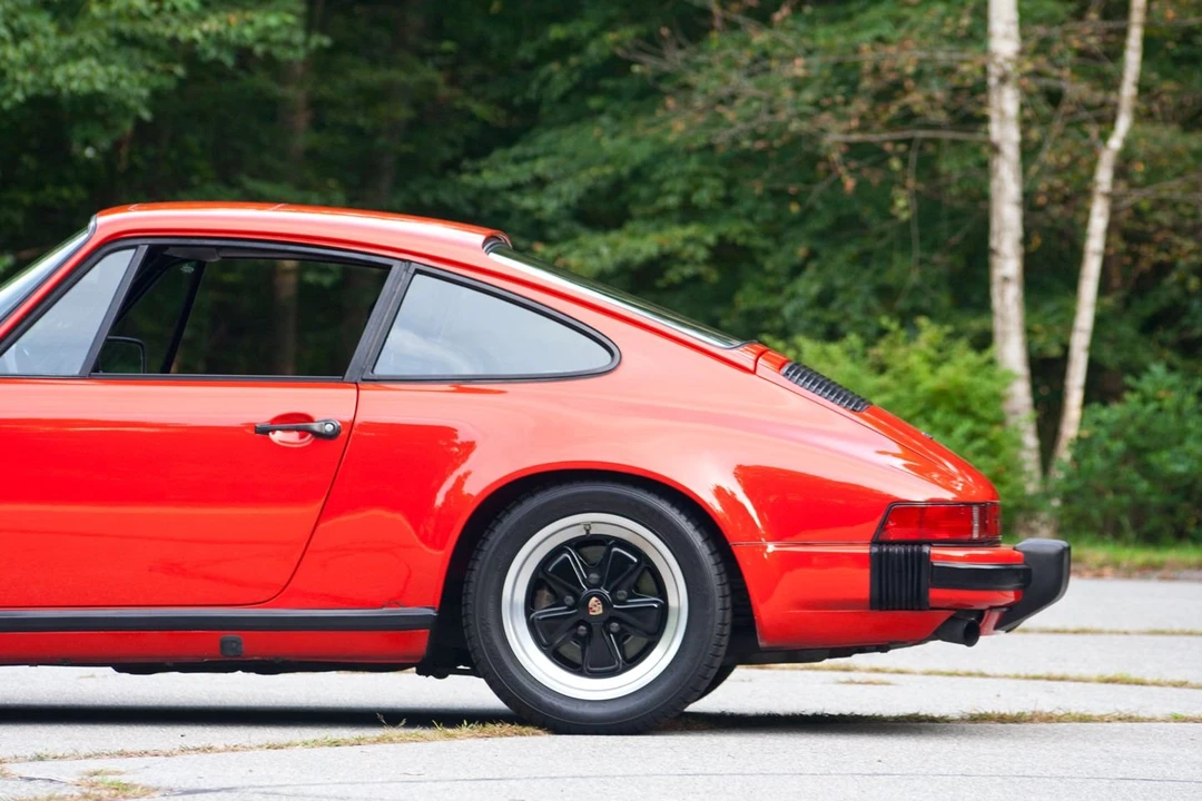 1984 Porsche 911 Carrera 3.2 - Image 8 of 31