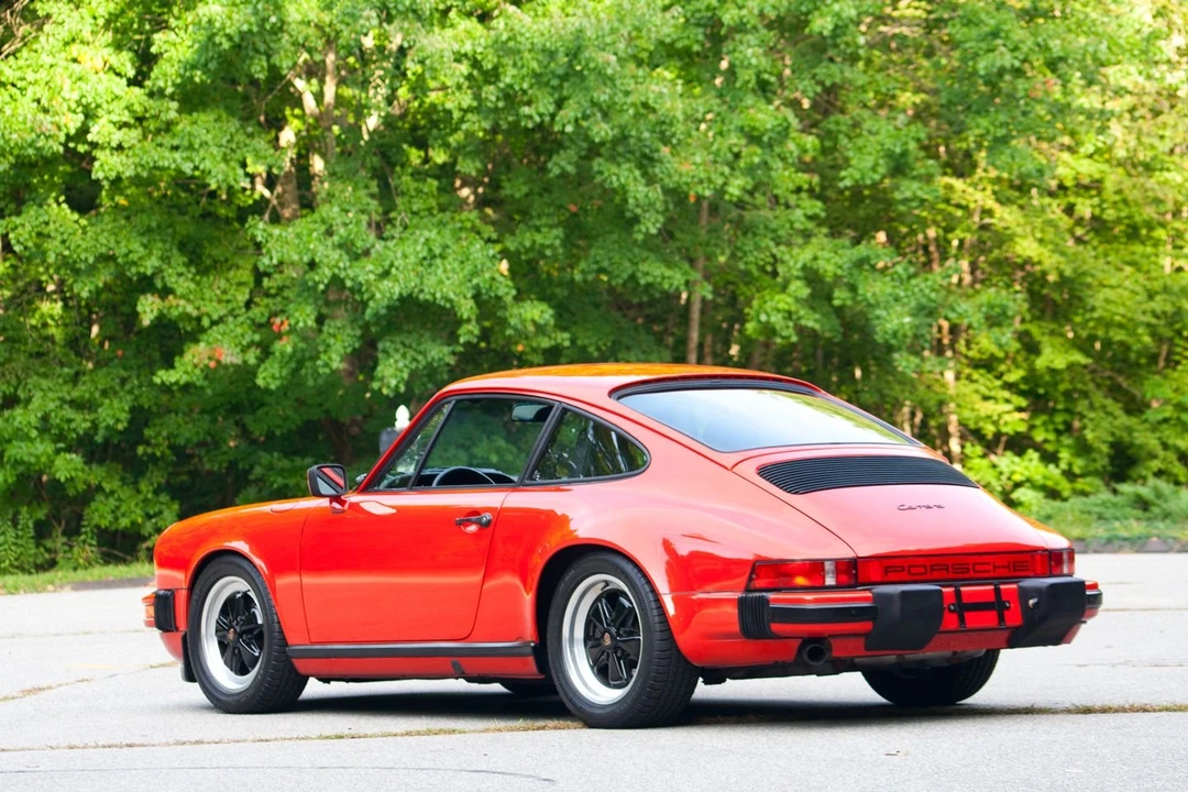 1984 Porsche 911 Carrera 3.2 - Image 12 of 31