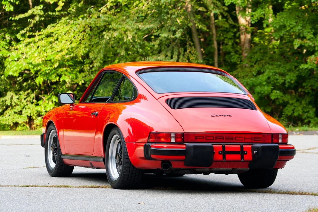 1984 Porsche 911 Carrera 3.2 - Image 13 of 31