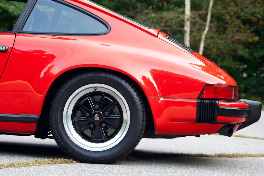 1984 Porsche 911 Carrera 3.2 - Image 30 of 31