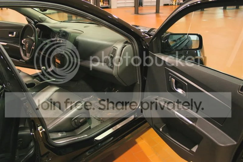 Cadillac CTS-V 1st Gen - Image 14 of 19