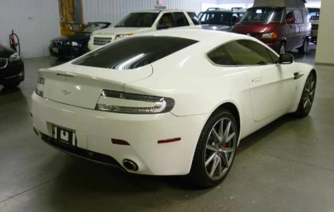 2009 Aston Martin Vantage - Image 2 of 3