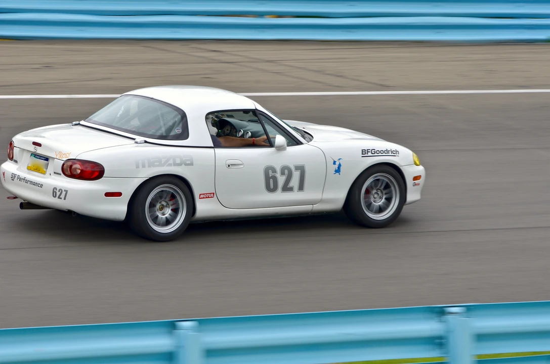 2003 Mazda NB MX-5 Miata - Image 2 of 5