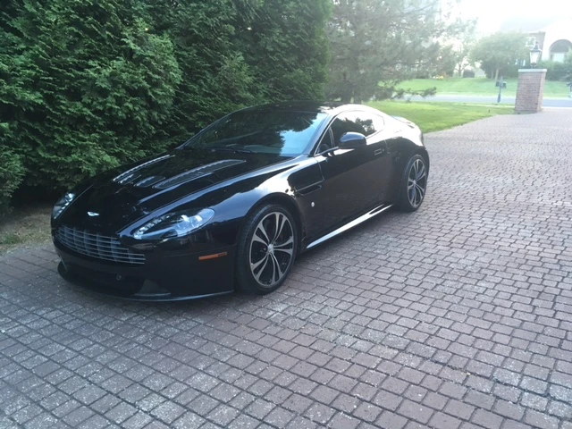 2011 Aston Martin Vantage - Image 3 of 13