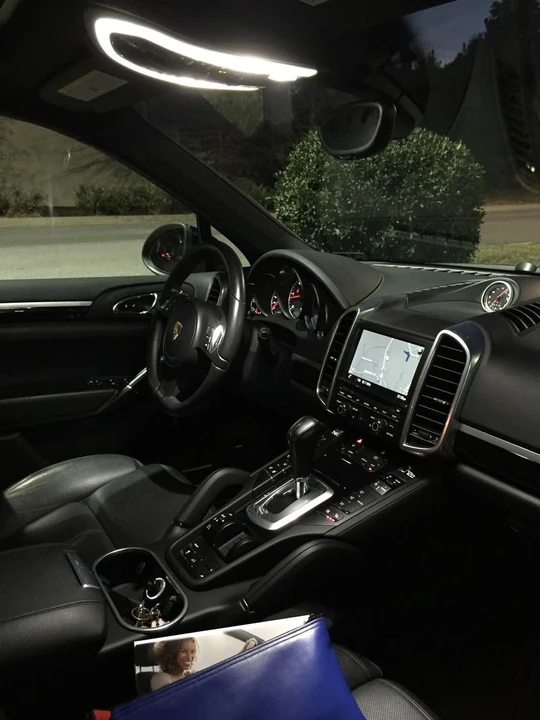 2013 Porsche 958 Cayenne Diesel - Image 2 of 8