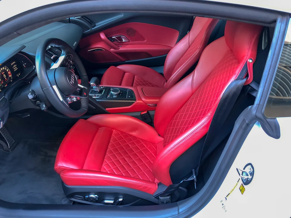 2017 Audi 4S R8 - Image 6 of 7