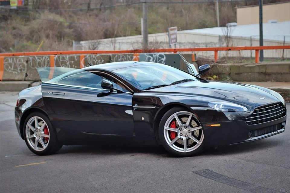 2006 Aston Martin Vantage - Image 2 of 12