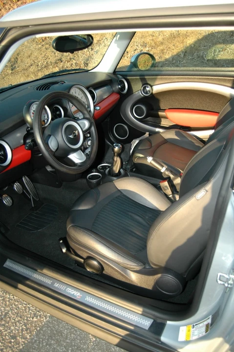 2007 Mini Mini Cooper S 1st Gen - Image 5 of 5