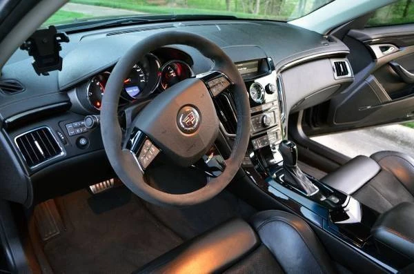 2011 Cadillac CTS-V 2nd Gen - Image 18 of 23