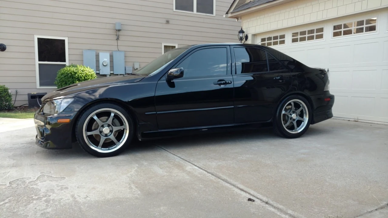 2002 Lexus IS 1st Gen - Image 2 of 11