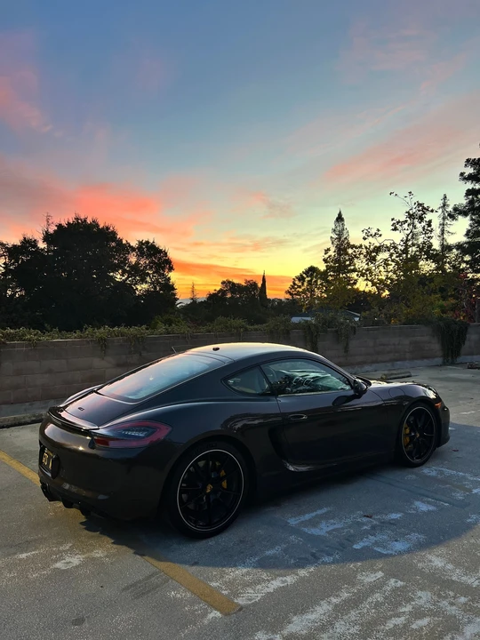 2015 Porsche 981 Cayman GTS - Image 17 of 31