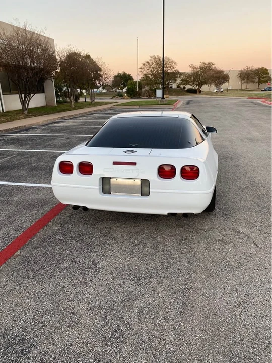 1991 Chevrolet Corvette C4 - Image 9 of 10