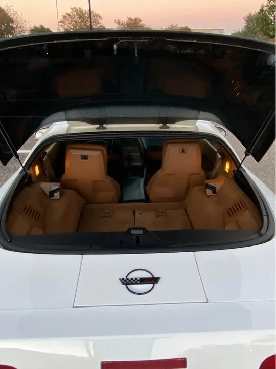 1991 Chevrolet Corvette C4 - Image 7 of 10
