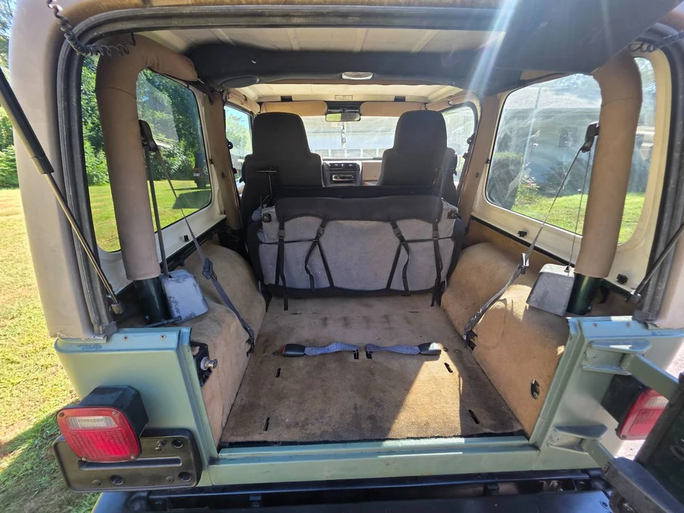 2001 Jeep TJ Wrangler - Image 9 of 15