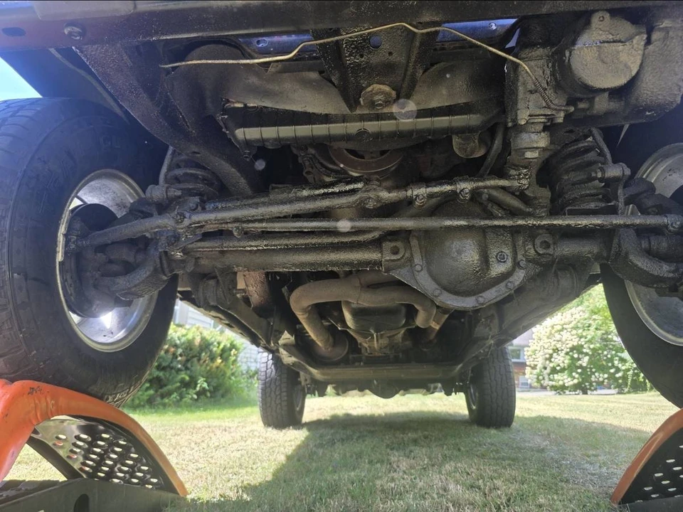 2005 Jeep TJ Wrangler - Image 16 of 17
