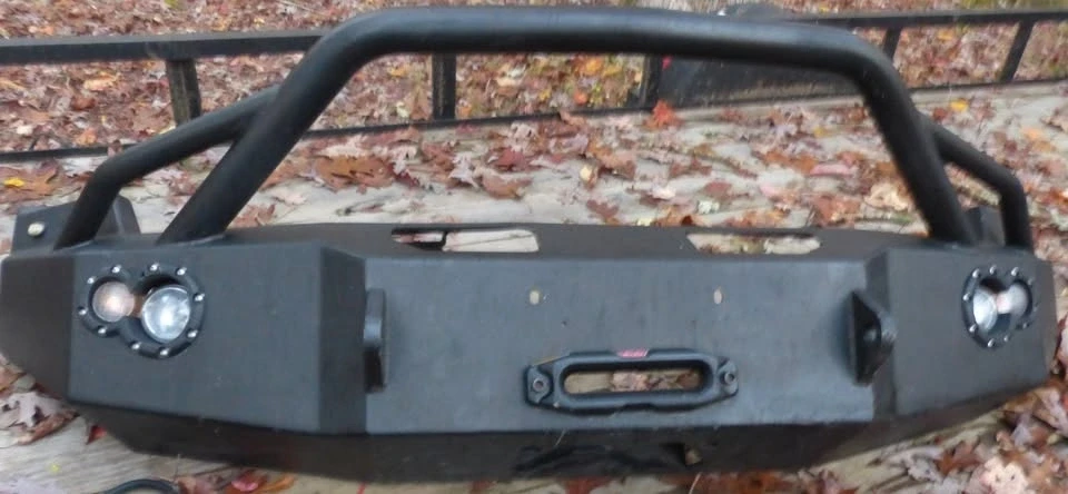 2010 Parts & Memorabilia Bodywork - Image 2 of 2