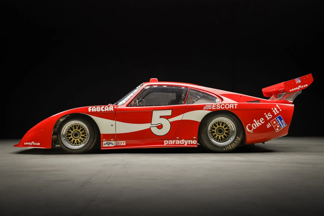 Porsche 934 & 935 - Image 7 of 31