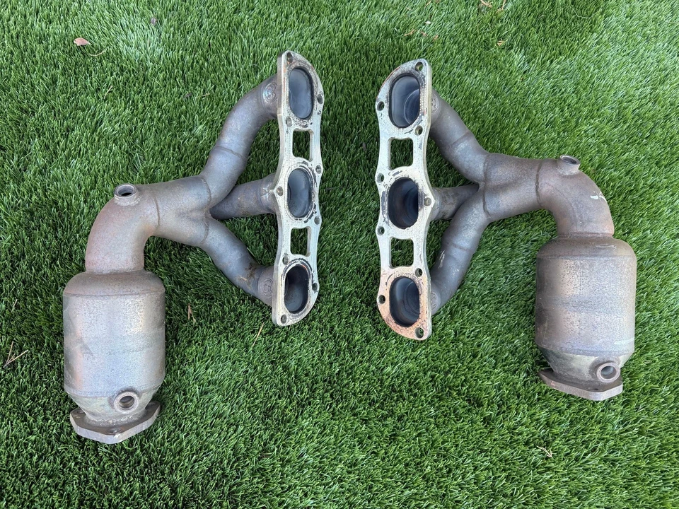 2009 Parts & Memorabilia Mechanical Components - Image 2 of 13