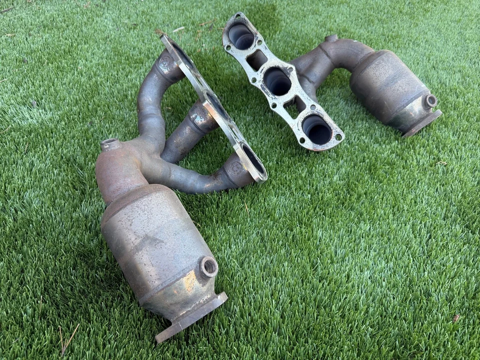 2009 Parts & Memorabilia Mechanical Components - Image 7 of 13