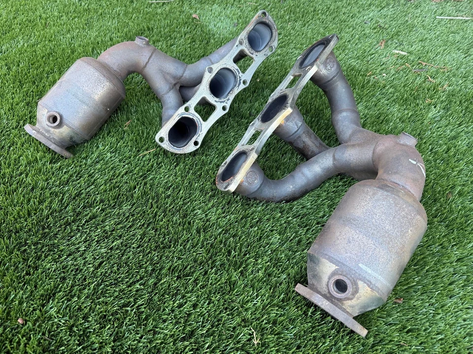 2009 Parts & Memorabilia Mechanical Components - Image 10 of 13