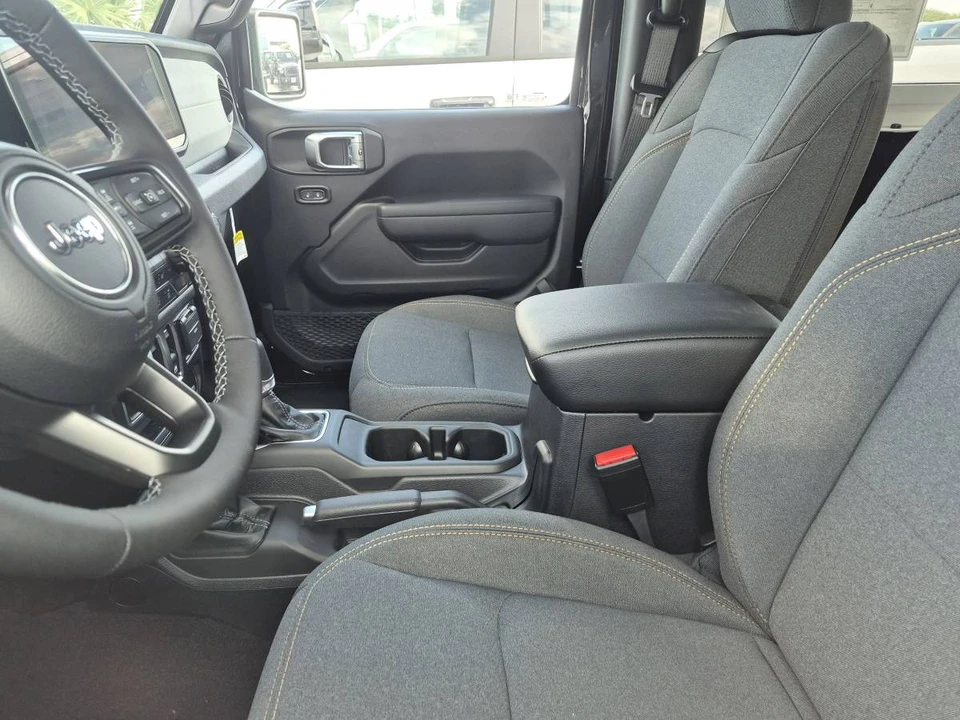 2026 Jeep JL Wrangler - Image 4 of 9