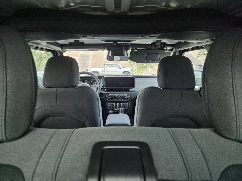 2026 Jeep JL Wrangler - Image 6 of 9