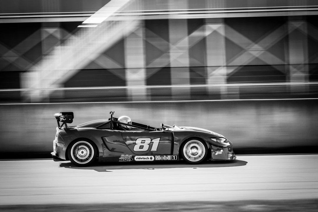 Factory Five 818 - Image 26 of 31