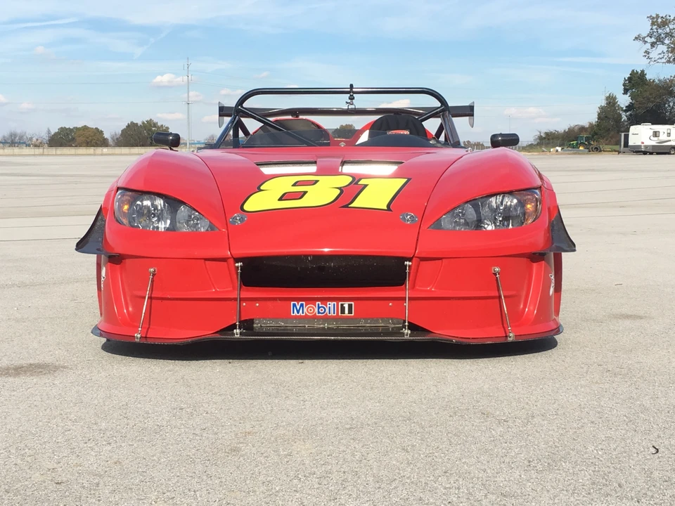 Factory Five 818 - Image 14 of 31