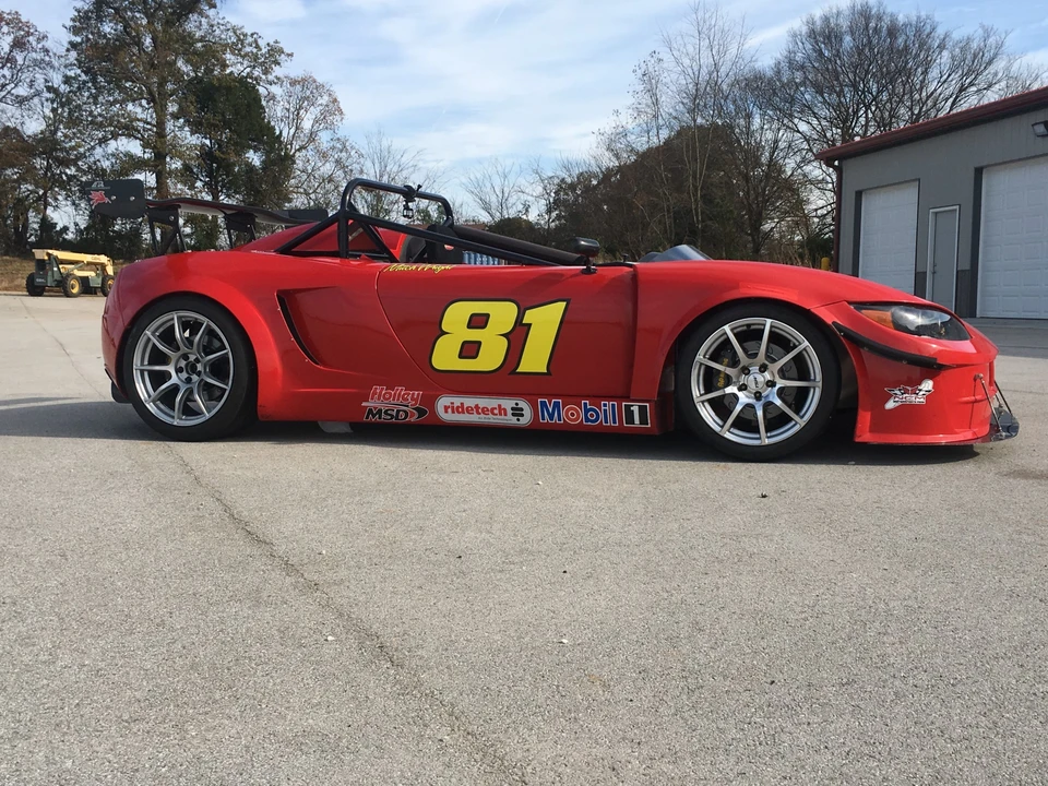 Factory Five 818 - Image 12 of 31