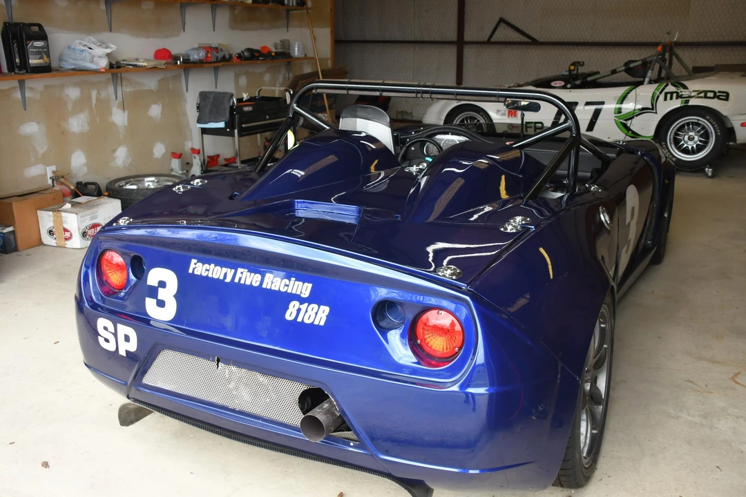 Factory Five 818 - Image 8 of 31